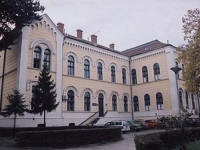 LJEKAR PIPKAO MALOLJETNICE, ALI NEĆE ODGOVARATI: Optužnica protiv fizijatra odbačena zbog krhkog zdravlja