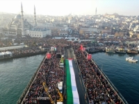 FASCINANTNI PROZORI IZ ISTANBULA: Stotine hiljada ljudi u najvećem gradu Turske marširalo...