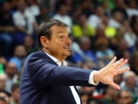 ISKLJUČENJE KAKVO SE RIJETKO VIĐA: Zbog navijača Ergin Ataman morao napustiti teren (VIDEO)