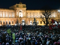 VELIKI PROTESTI U BEČU: Hiljade ljudi izašlo na ulice protiv moguće krajnje desne vlade