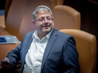 MALO MU UBIJANJA: Radikalni ministar napustio Netanyahuovu vladu zbog dogovora o prekidu vatre