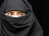 OD 1. JANUARA: U Švicarskoj stupila na snagu zabrana nošenja burki