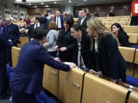 BURNO U SARAJEVU: Vanredna sjednica Predstavničkog doma Parlamenta Federacije BiH, po hitnoj proceduri...