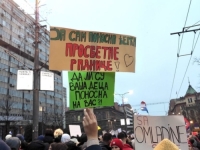 IZLAZ U SVAKOM SLUČAJU: 'Tupava ministrica prosvjete, sa još glupljim predsjednikom Vlade i svojim šefom Vučićem...'