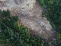 SITUACIJA POSTAJE SVE OPASNIJA: Na klizištu na Curinim njivama formirane nove pukotine i povećan priliv vode