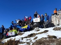 JEDNA LIJEPA TRADICIJA: Novogodišnji uspon na vrh Trebevića okupio sedamdesetak planinara
