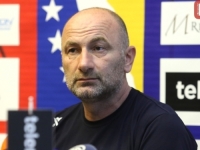 ODBIO BiH, DOBIO POZIV SRBIJE, ALI ODLUKOM FIBA-e NEĆE MOĆI NASTUPATI ZA PEŠIĆEV TIM: Bećiragić odgovorio...