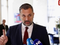 KONAKOVIĆ MOŽE MIRNO SPAVATI: Zastupnici SDA i DF-a neće glasati za njegovu smjenu!