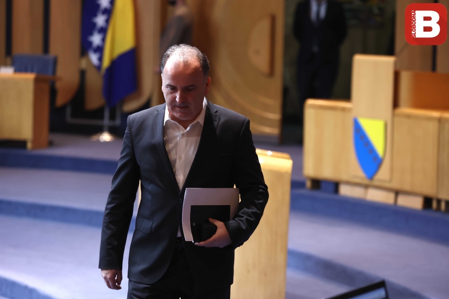 ĐONLAGIĆ PORUČIO: 'Trojka, HDZ i SNSD je totalni raspašoj' | Slobodna Bosna