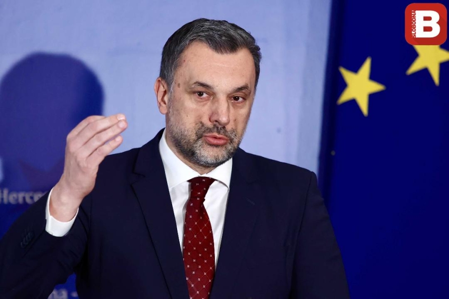 KONAKOVIĆ NAKON SJEDNICE PORUČIO: ‘Ovakvo Vijeće ministara? Bolje da se raspadne…’