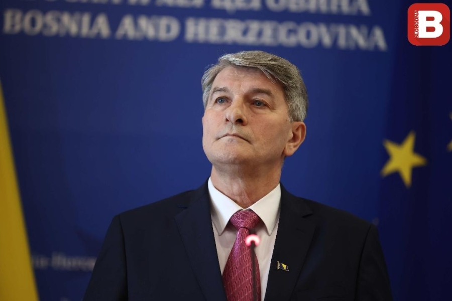 MEHMEDOVIĆ NAJAVLJUJE: Vučić i Dodik spremni su na najgore radikalizacije  kako bi se održali na vlasti, ALI BLIŽI IM SE KRAJ... | Slobodna Bosna