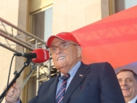 'LOBIRA PO KUĆAMA': 'Iznajmljivanje' Rudyja Giulianija košta između 35-50 hiljada dolara, mnogo je jeftniji od, recimo, Severine!
