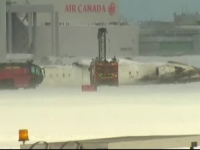 PREVRNUO SE PRI SLIJETANJU: Novi detalji avionske nesreće u Torontu, ima povrijeđenih (FOTO)