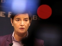LJUDI NA SKUPU SNS-a IZVIŽDALI ANU BRNABIĆ: Ona se klela u majku pa poručila -'Ne znam šta hoće'
