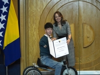 ISMAILU BARLOVU DODIJELJENA DRŽAVNA NAGRADA ZA SPORT: Ministrica civilnih poslova BiH Dubravka Bošnjak...