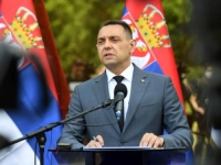 NOTORNI VULIN JAVLJA IZ MOSKVE: 'Zapadne službe pokušavaju izvesti obojenu revoluciju u Srbiji!'