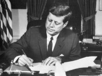 NAKON TRUMPOVOG ZAHTJEVA: FBI pronašao hiljade novih dokumenata o atentatu na JFK-a