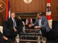 DODIK SE SASTAO S RUSKIM AMBASADOROM: Najavio 'borbu za Ustav'