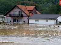 POMOĆ ZA OSAM PORODICA: Islamska zajednica uručila 450.000 KM stradalim u poplavama u Fojnici, Kiseljaku i Kreševu