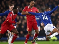 LIVERPOOL BEZ POBJEDE OSTAO U 98. MINUTI DERBIJA: Uslijedio je sukob i tri crvena