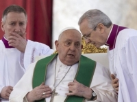 ZDRAVLJE PAPE FRANJE SVE LOŠIJE: Stiglo zabrinjavajuće saopćenje iz Vatikana...