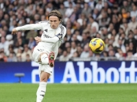DRAMA NA VRHU TABELE U ŠPANIJI: Luka Modrić će u septembru napuniti 40 godina, a jučer je postigao go za dugo sjećanje (VIDEO)