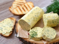 NAPRAVITE UKUSAN I SVESTRAN DODATAK MNOGIM JELIMA: Od pečenih krompira i povrća, do pečenja, tjestenine i sendviča.