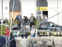 INCIDENT U SPLITU: Grupa mladića vrijeđala učesnike skupa podrške studentima iz Srbije, reagovala policija (VIDEO)