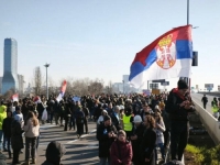 100 DANA OD TRAGEDIJE U NOVOM SADU: Studenti ponovo na ulicama, blokirani mostovi i raskrsnice (VIDEO)