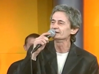 BIZARNA PRIČA O SMRTI NARODNOG PJEVAČA: Mnogi su pjevali njegov hit po klubovima (VIDEO)