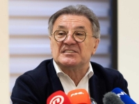 BOGAT JE, IMA SVEGA: Zdravko Mamić na današnjoj press konferenciji nosio sat vrijedan oko 100.000 dolara (FOTO)