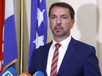 ČAVARA O TROJKI I SUSPENZIJI USTAVA: 'Schmidt je tada odlučio ko će predstavljati Bošnjake u vlasti!' (VIDEO)