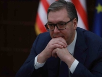 'DETE PLAČE U VIHORU RATA': Vučić govorio o roditeljima - 'Otac je uništen čovek, majka po ceo dan gleda 'Informer' i brine za decu i unuke'