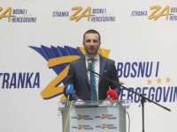 ALARMANTNO SAOPŠTENJE STRANKE ZA BiH: 'Trojka je nanijela veliku štetu državi BiH! Odmah smijeniti kompletno...!'