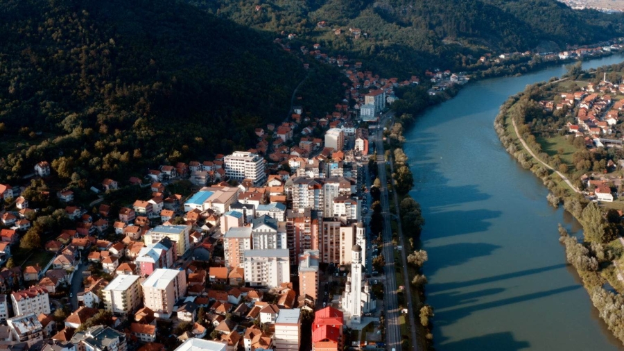 Svjedok Elmaz Halilović ispričao je kako je s komšijom išao pecati na Drinu, nedaleko od Branjeva, kada su vidjeli vojsku i vratili se