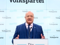 OVO JE NOVI AUSTRIJSKI KANCELAR: Političar bez ministarskog iskustva, stranački kadar blizu penzije i većinom nepoznat...'