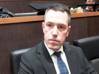USTANAK GRAĐANA KRALJEVA PROTIV SNS-ovog GRADONAČELNIKA: 'Jel uš'o Terzić?' - 'Unijeli ga k'o badnjak'