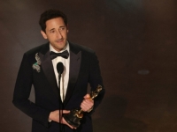 'ZAVRŠIT ĆU, ISKLJUČITE MUZIKU': Adrien Brody srušio rekord za najduži govor zahvale na dodjeli Oscara