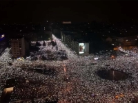 SCENE ZA PAMĆENJE: Vučićeva policija tvrdi da je na skupu u Beogradu bilo 107.000 ljudi, ovo je prava istina...