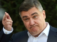 NEZADOVOLJNI GRAĐANI ILI SIMPATIZERI HDZ-a: U Splitu osvanuli grafiti koji napadaju Milanovića i SDP, pogledajte šta mu sve pišu...