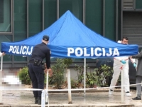 DETALJI DRAME U CENTRU SPLITA: Maskirani pljačkaš uzeo je zaštitara za taoca, otvorio vatru na policajke, one su uzvratile...
