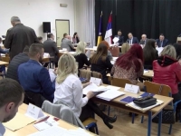 KOLA KRENULA NIZBRDO: Prazna kasa i najava novog kreditnog zaduženja, Dodikov bastion pred kolapsom...