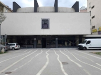 DRAMA ISPRED POZORIŠTA MLADIH U SARAJEVU: Huligani napali učenike iz Novog Sada, odmah su uhapšeni...