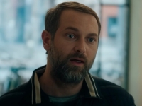 ROĐEN U PRIJEPOLJU, STUDIRAO NA ASU U SARAJEVU, IGRAO U FILMU 'LEPA SELA, LEPO GORE': Admir Šehović ima glavnu ulogu u novom Netflixovom trileru