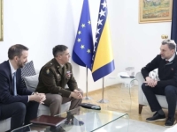 SASTANAK U SARAJEVU: Ministar Konaković sa brigadnim generalom Valasom i šefom NATO odjela za...