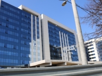 DODIKU BAŠ GORI POD NOGAMA: Ubrzane procedure za kupovinu kumove zgrade od 100 miliona KM