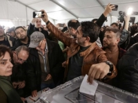 U STAMBOLU NA BOSFORU, U ZATVORU LEŽI: Ekrem Imamoglu izabran za opozicionog kandidata na izborima u Turskoj