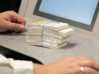PENZIONERI ČASTE POŠTARE: Isplata penzija za mjesec mart počinje u petak, 4. aprila