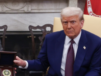 MALO KASNI, ALI ŠTA SE MOŽE: Donald Trump uputio čestitku muslimanima za ramazan - 'Moja administracija se ponovo obavezuje...'