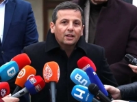VUKANOVIĆ POŽURIO U ZAGRLJAJ ČOVIĆU: 'Nije uredu da Bošnjaci biraju Hrvatima člana Predsjedništva!' (VIDEO)